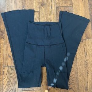 aerie flare leggings with pockets!